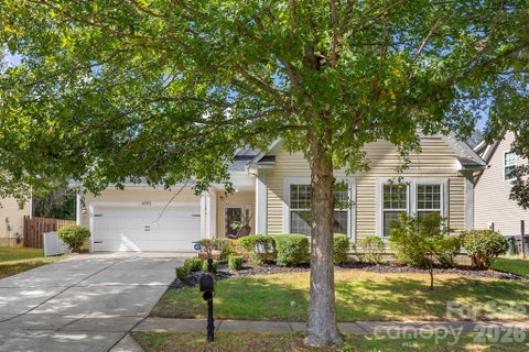 Photo of 6723 Carrington Pointe Drive, Huntersville, NC 28078 (MLS # 4427331)
