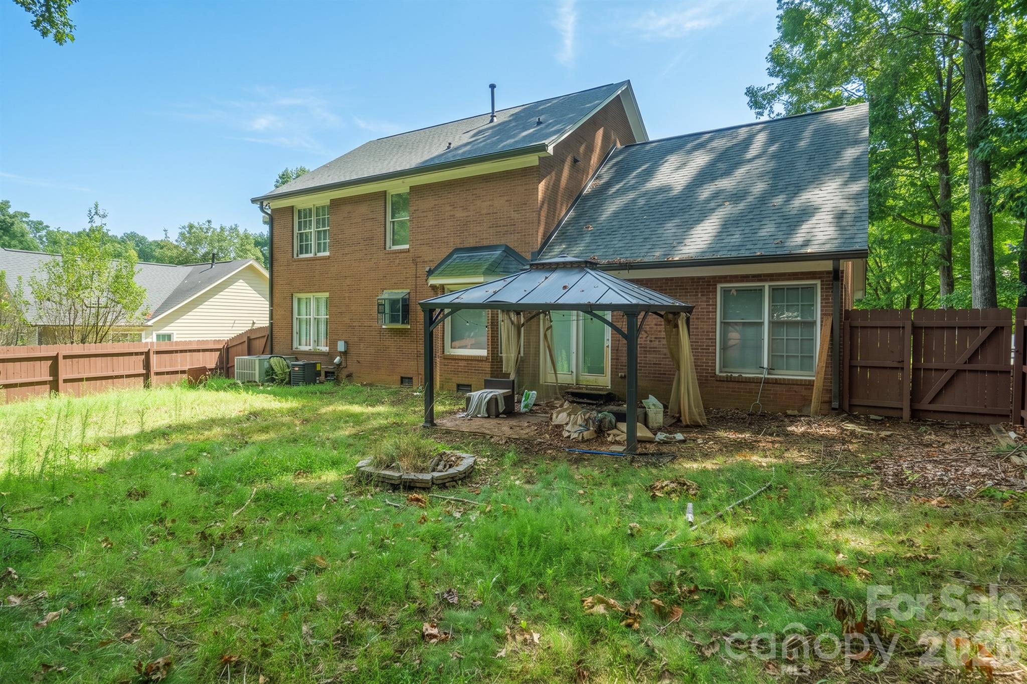 7801 Bridle Court