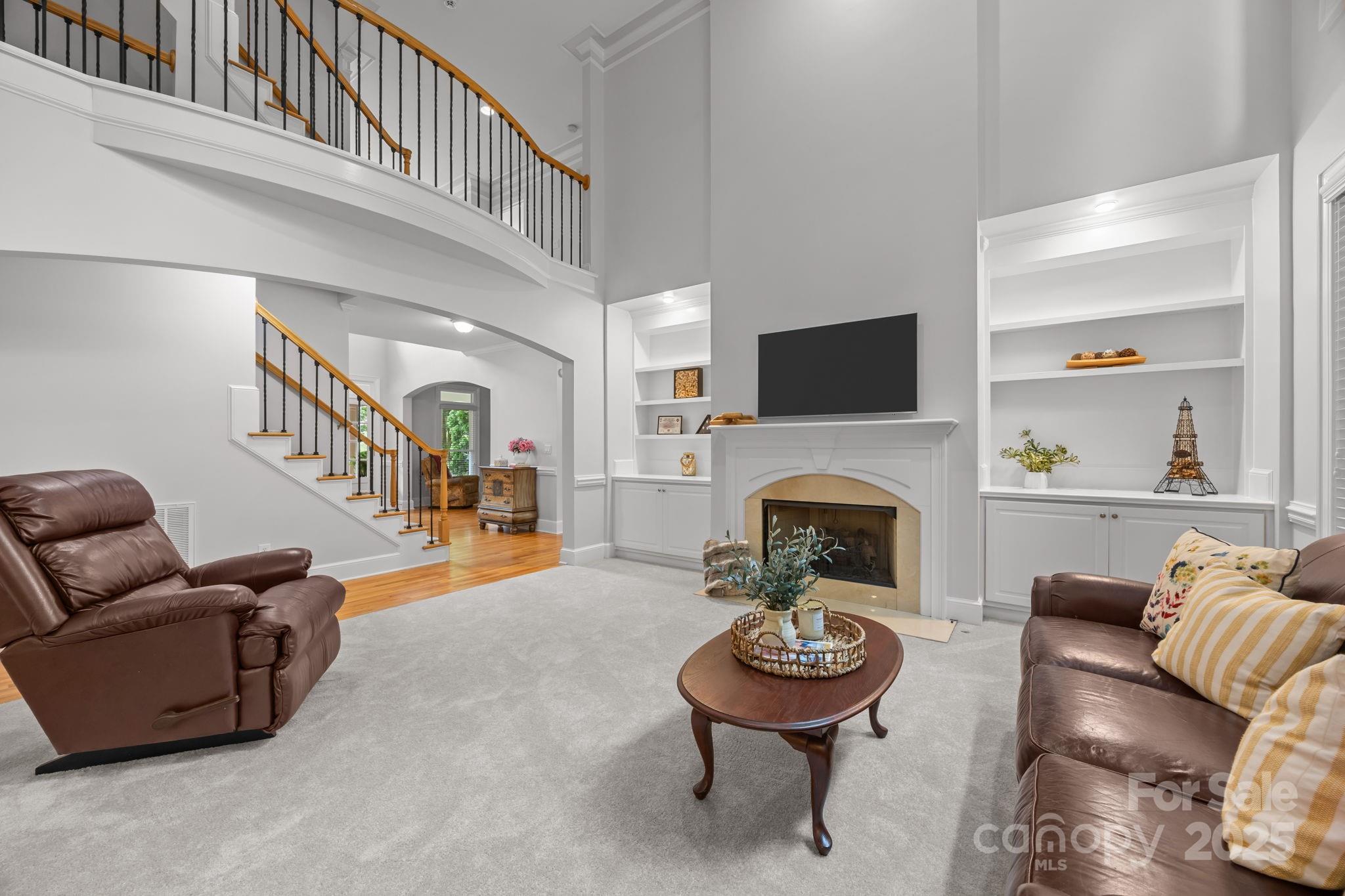 6323 Woodleigh Oaks Drive
