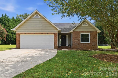 Photo of 2730 Briar Trail Court, Matthews, NC 28104 (MLS # 4417757)