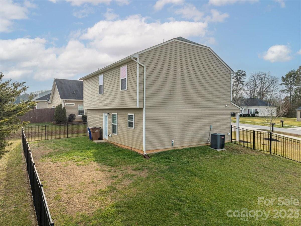 Lincoln Meadows - Residential