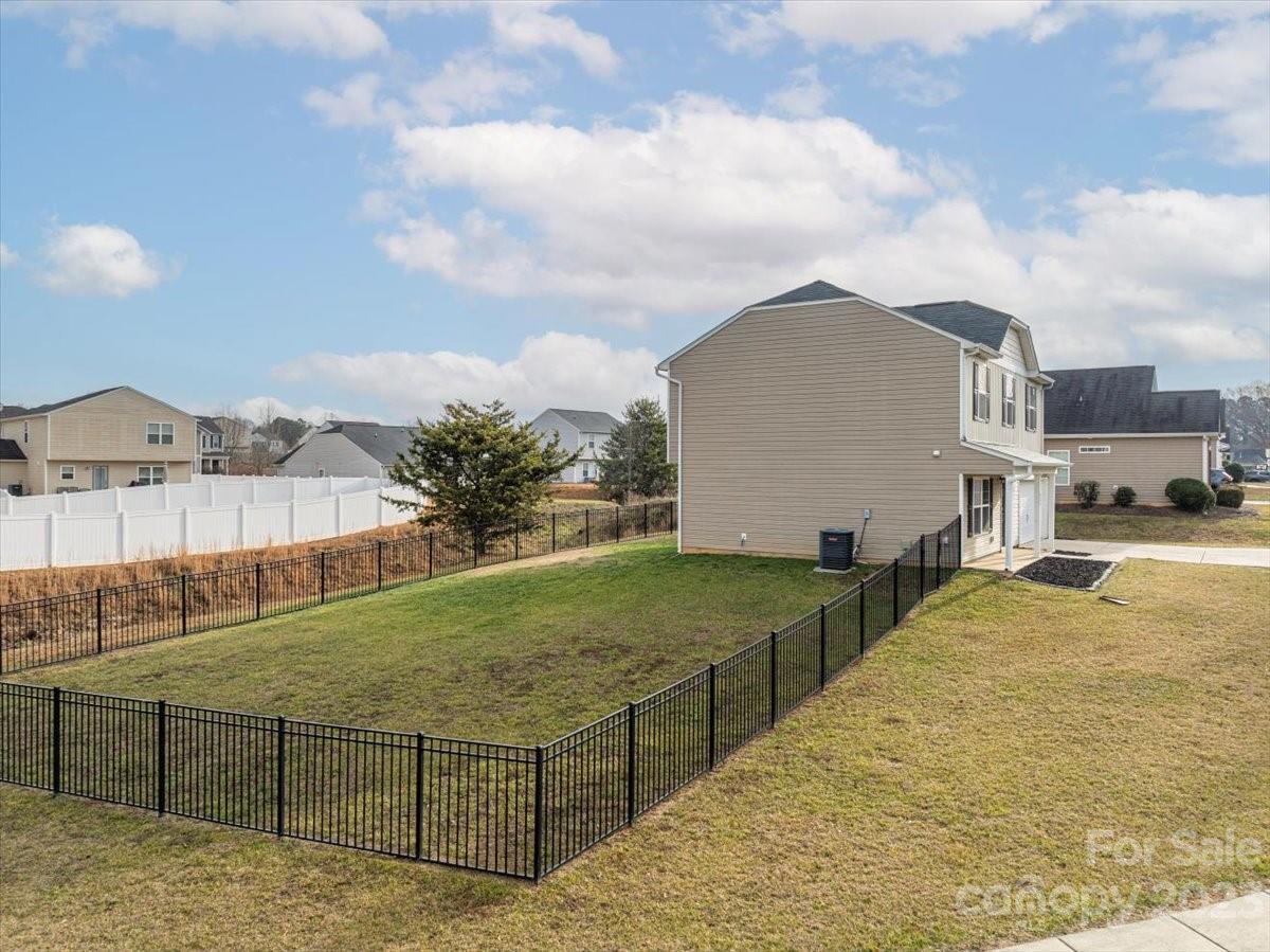 Lincoln Meadows - Residential