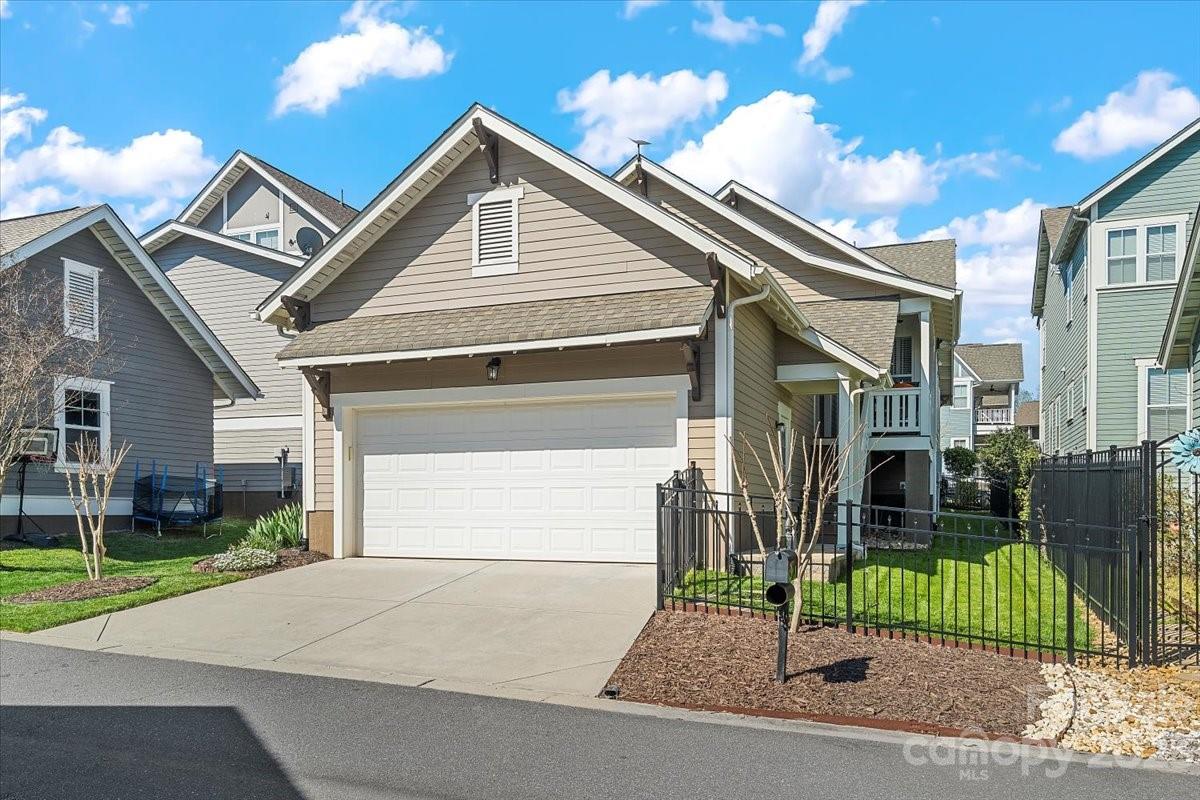 Riverwalk - Residential