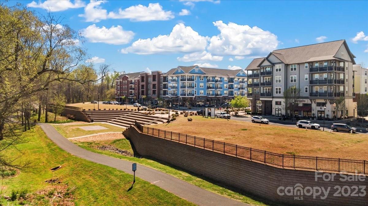 Riverwalk - Residential