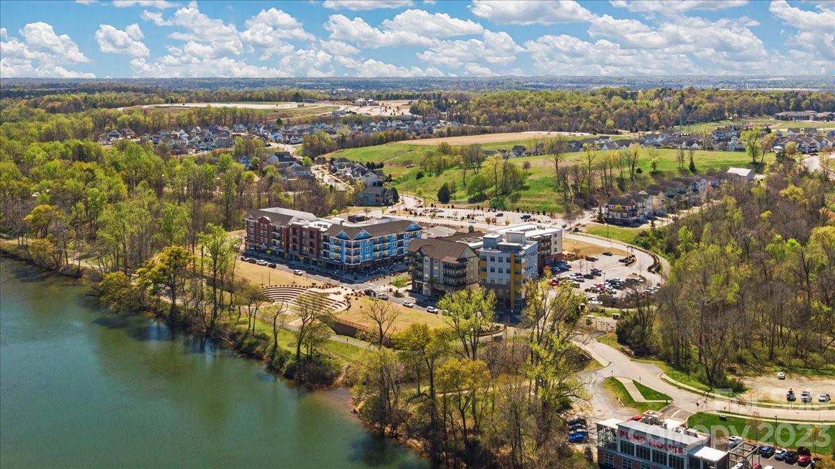 Riverwalk - Residential