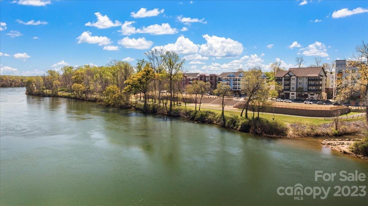 Riverwalk - Residential