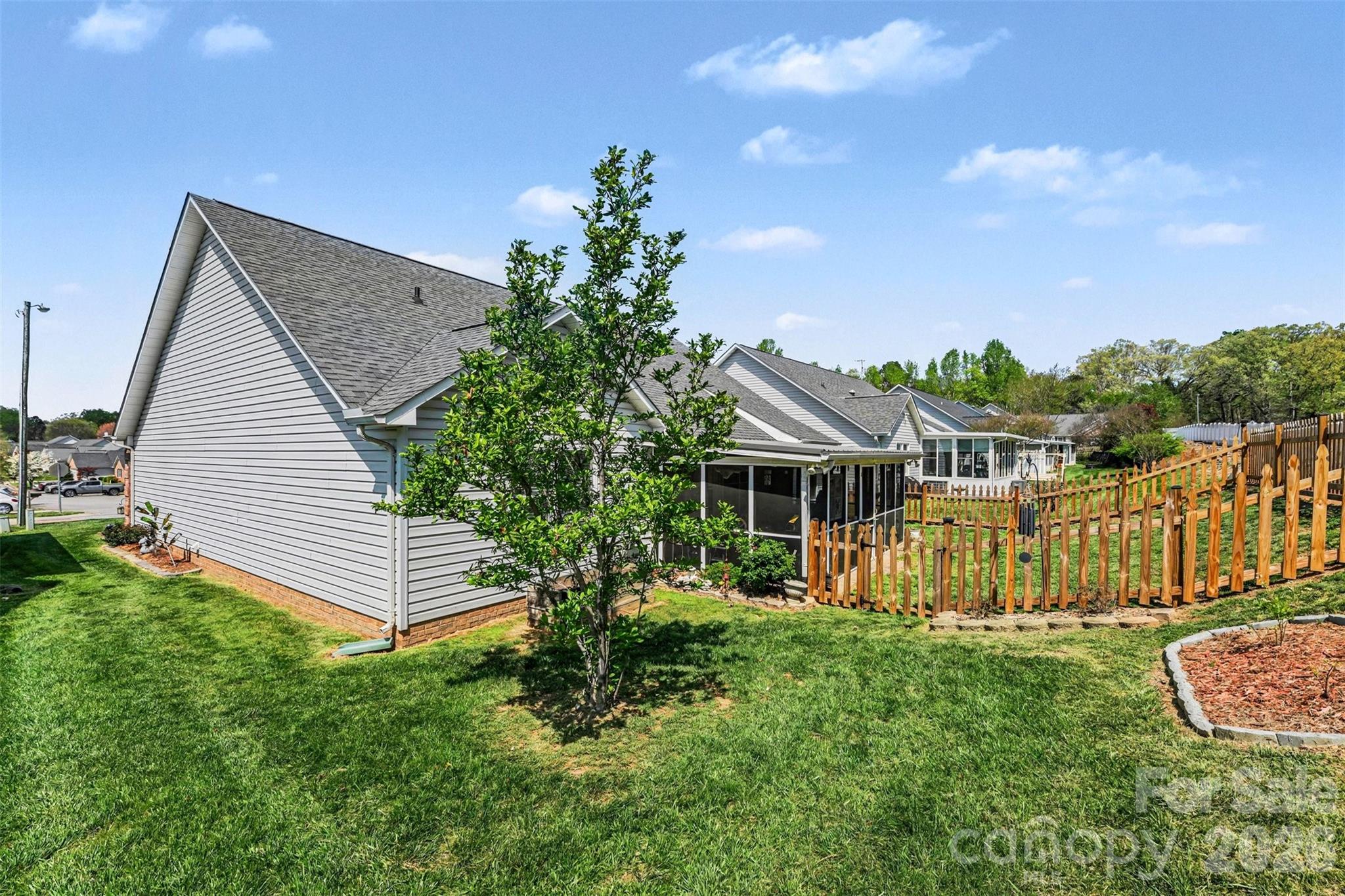 118 Hidden Creek Circle