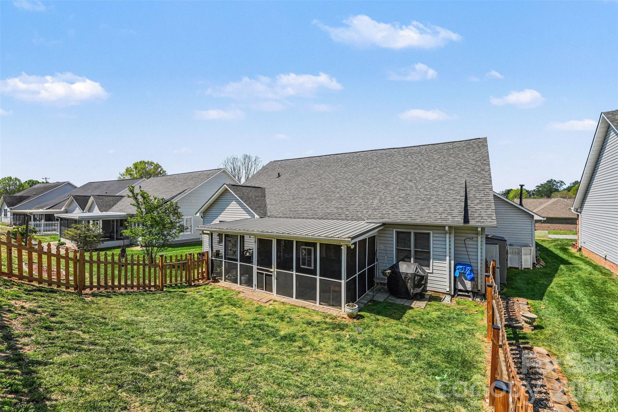 118 Hidden Creek Circle