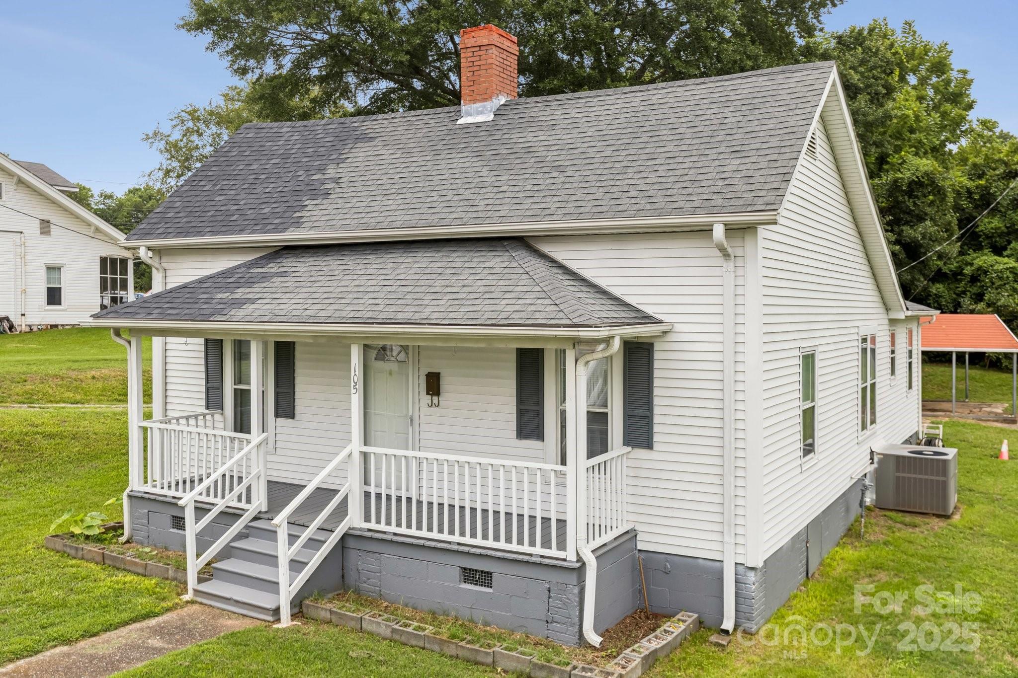 105 E Catawba Street E