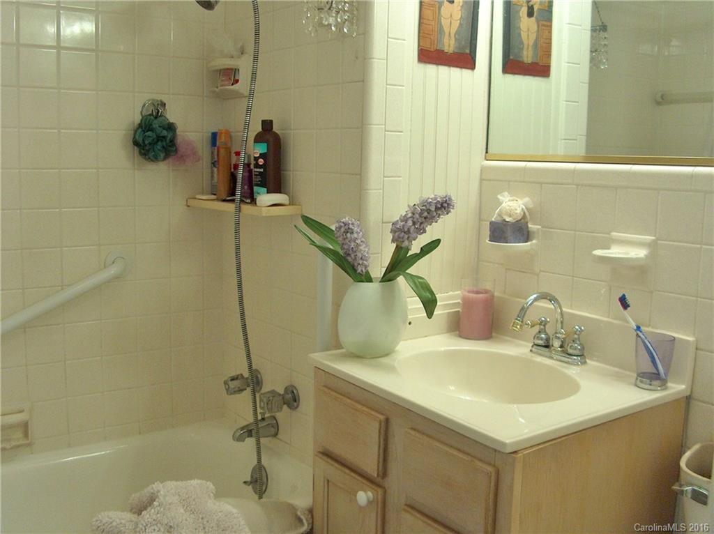 WAYNESVILLE COUNTRY CLUB - Residential