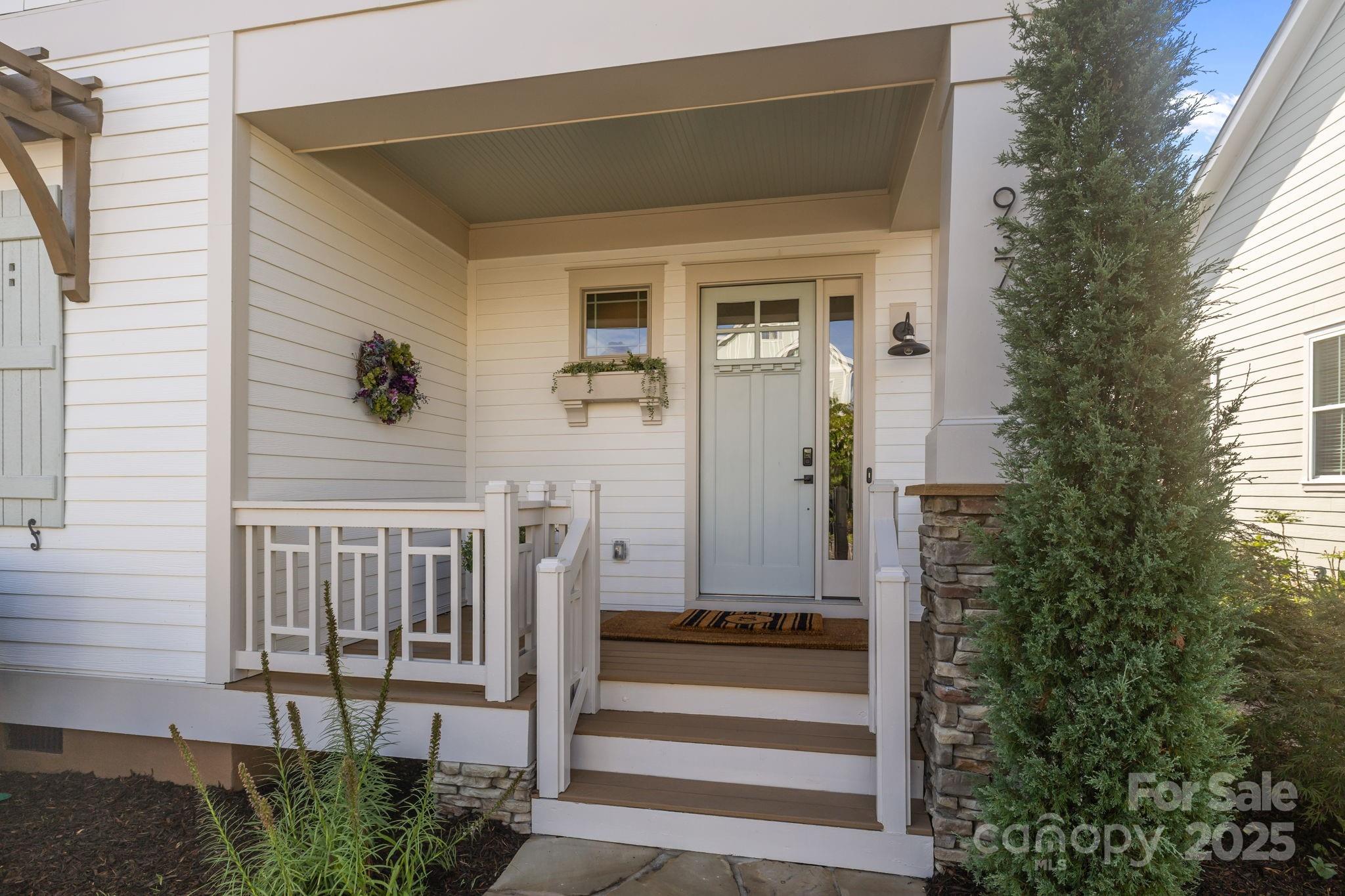 937 Herrons Ferry Road