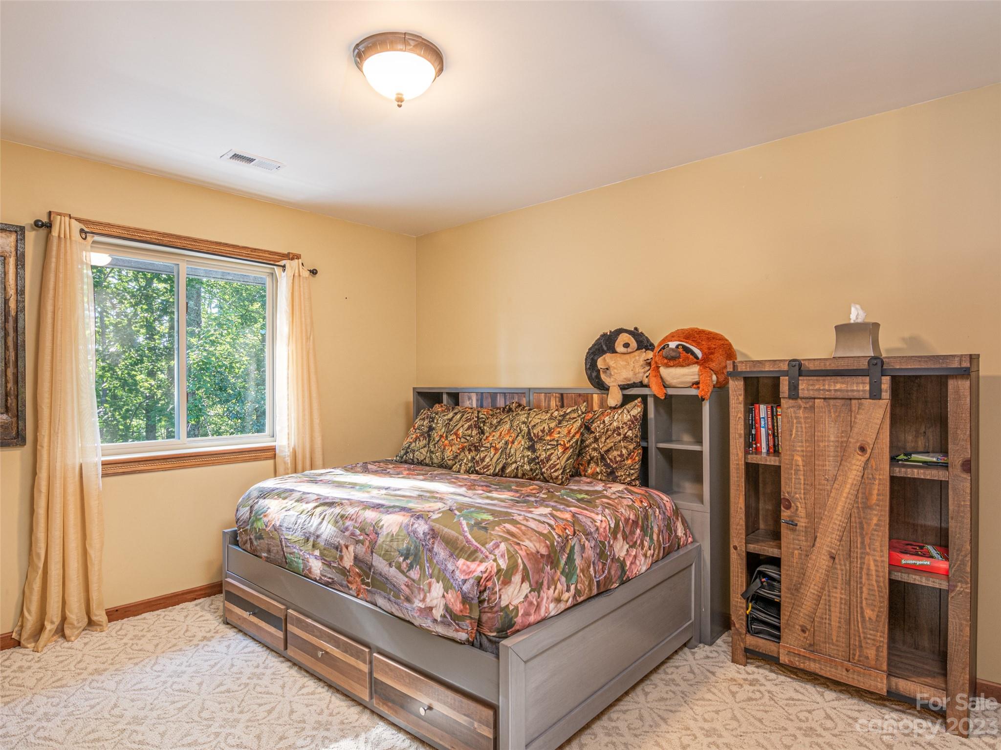 Roundtree Ridge - Residential