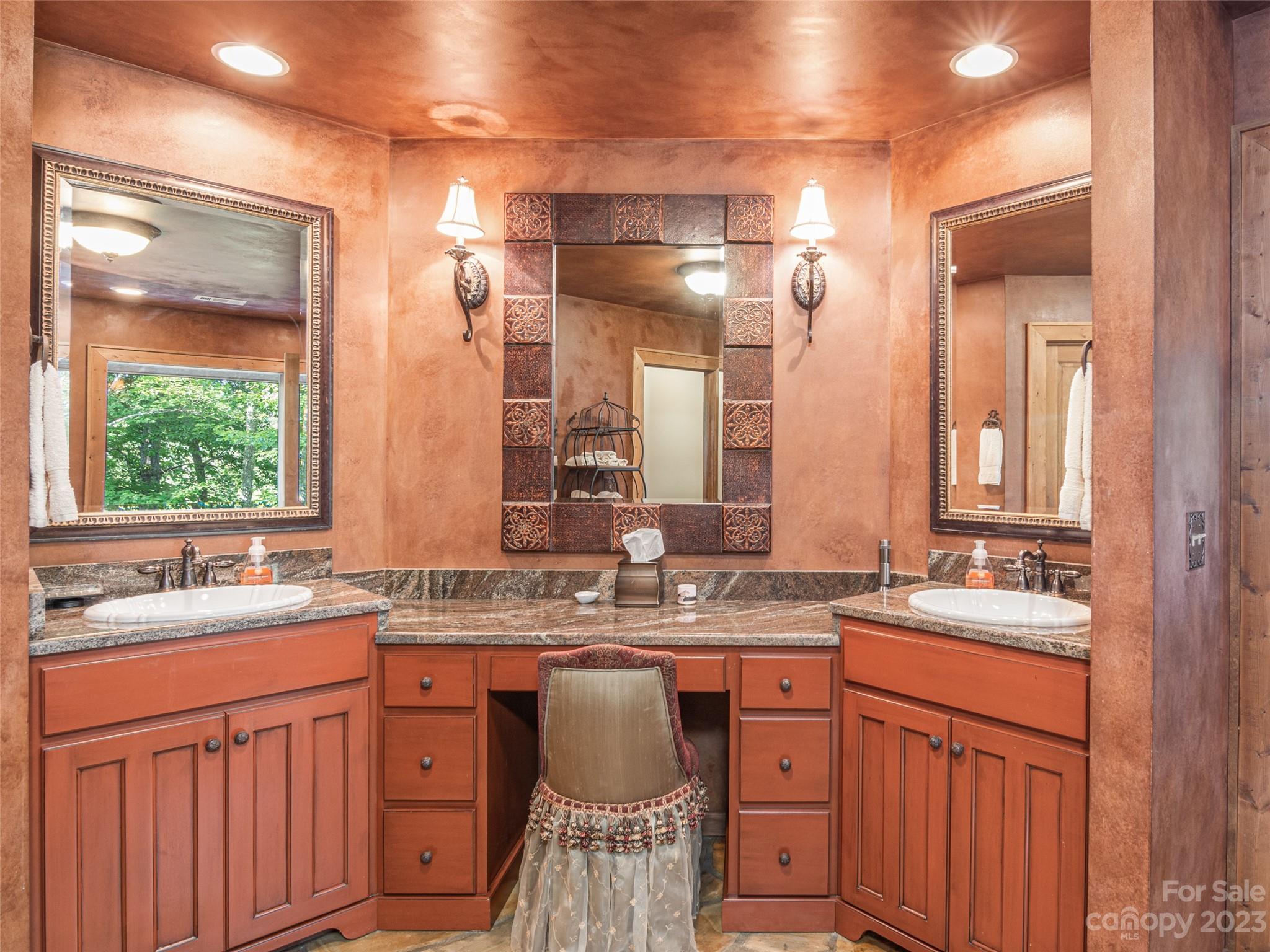 Roundtree Ridge - Residential