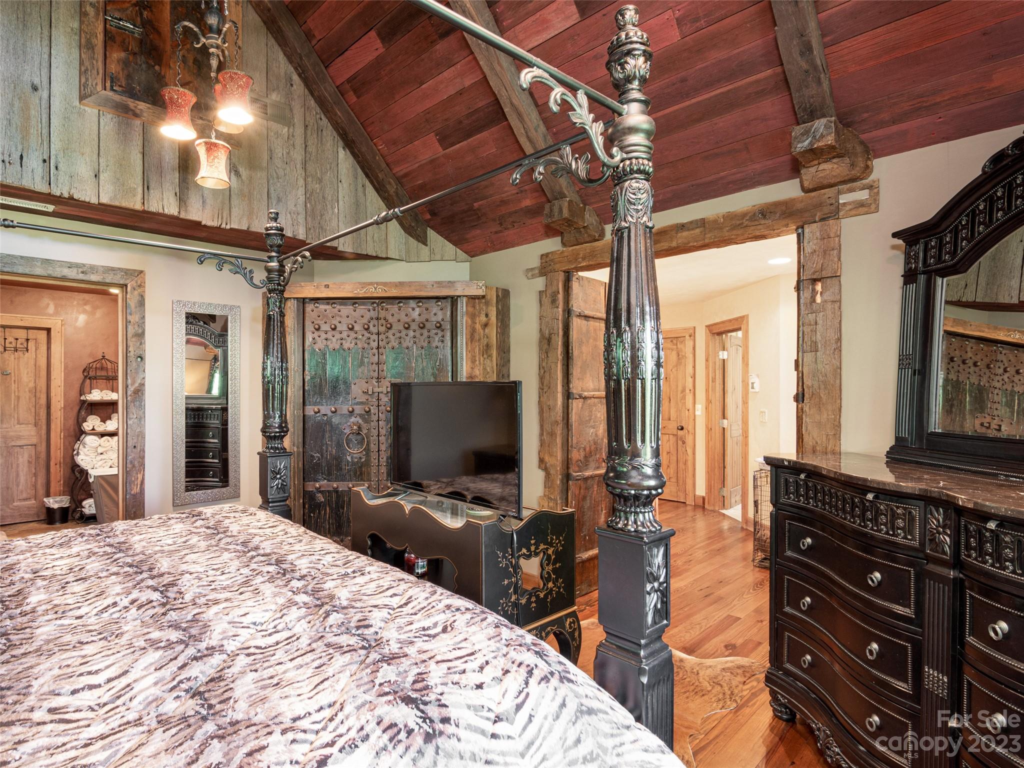 Roundtree Ridge - Residential