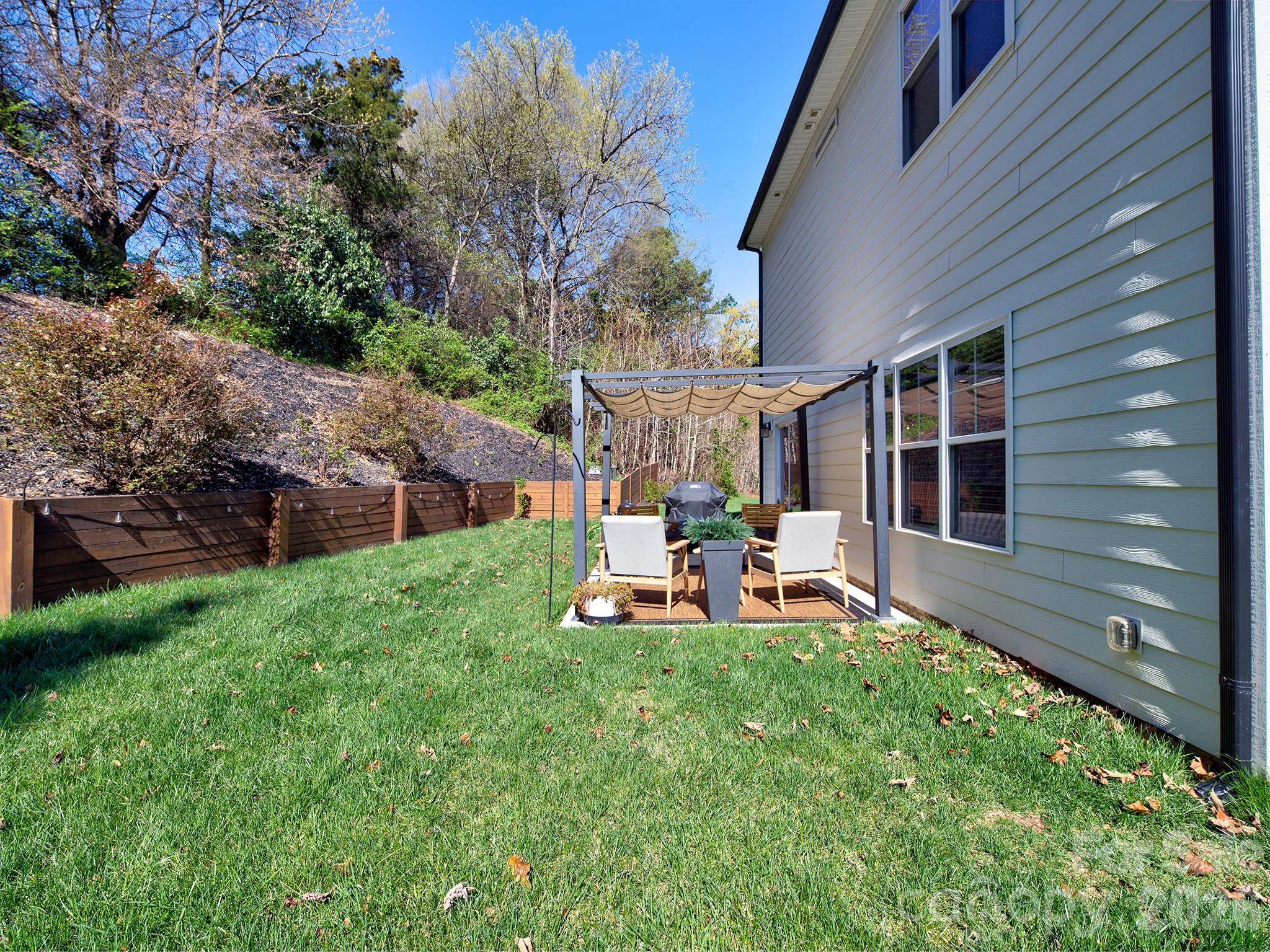 Poplar Cove - Residential