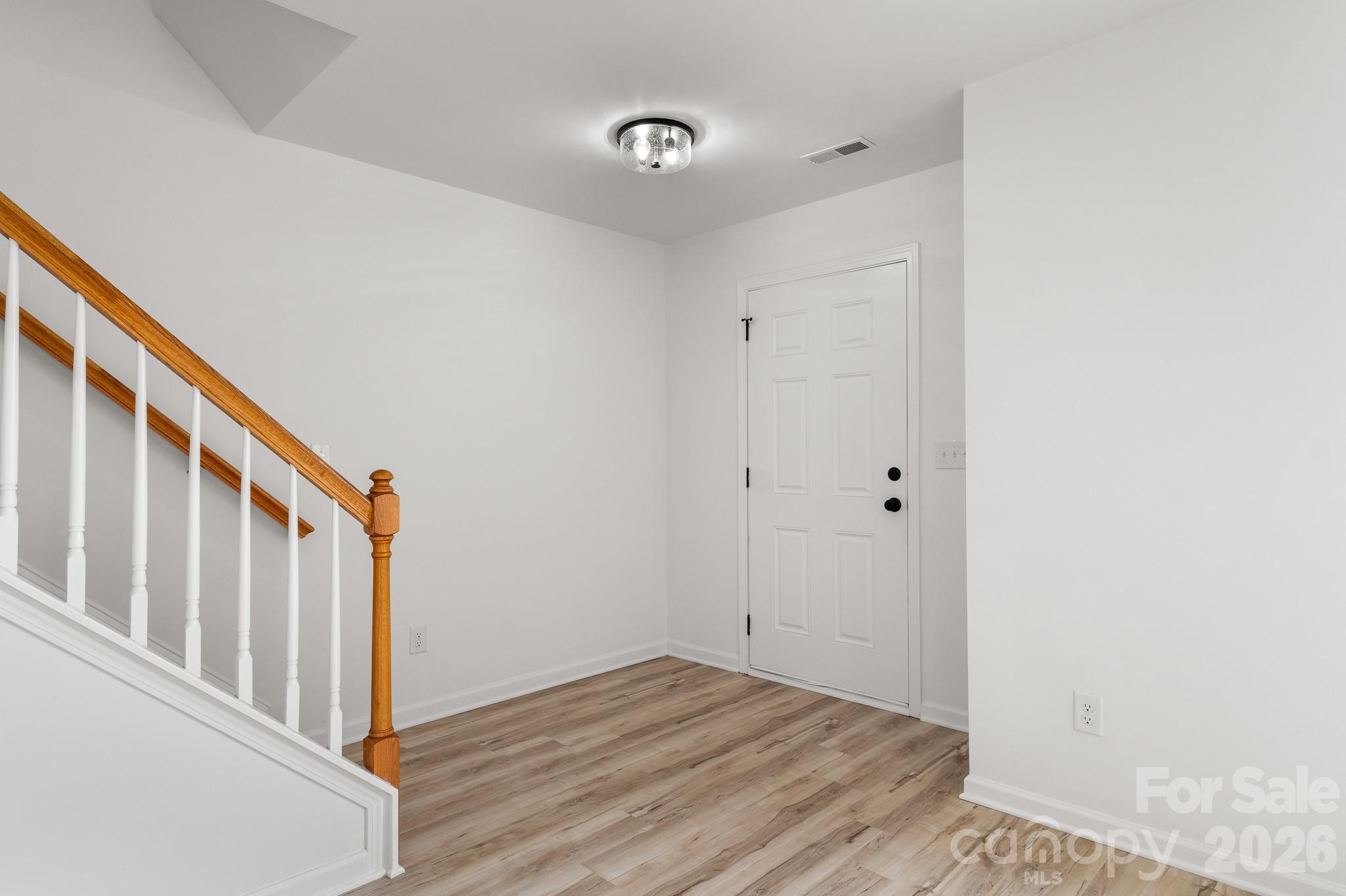 8723 Buttonwood Court