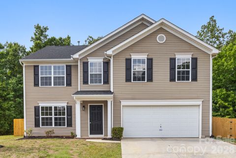 Photo of 8723 Buttonwood Court, Charlotte, NC 28215 (MLS # 4383372)
