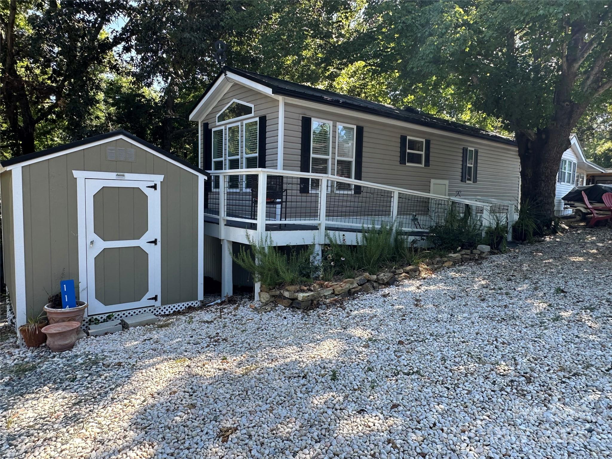 114 Meadowview Circle