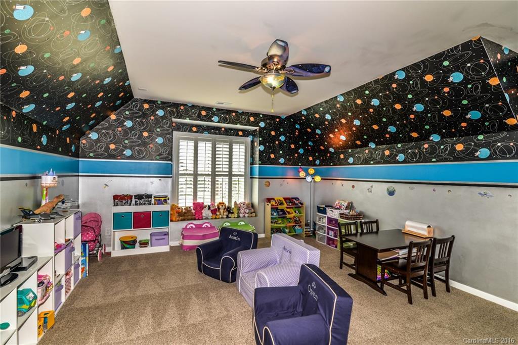 The Chimneys Of Marvin - Residential