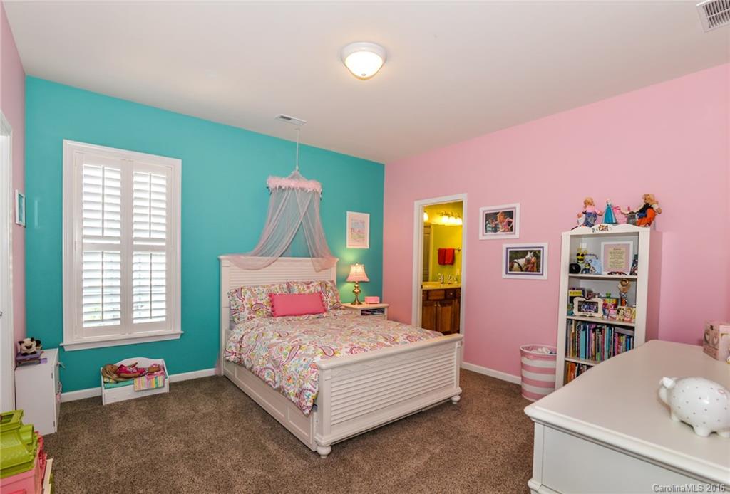 The Chimneys Of Marvin - Residential