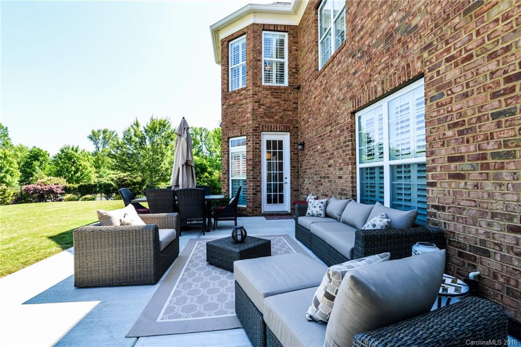 The Chimneys Of Marvin - Residential