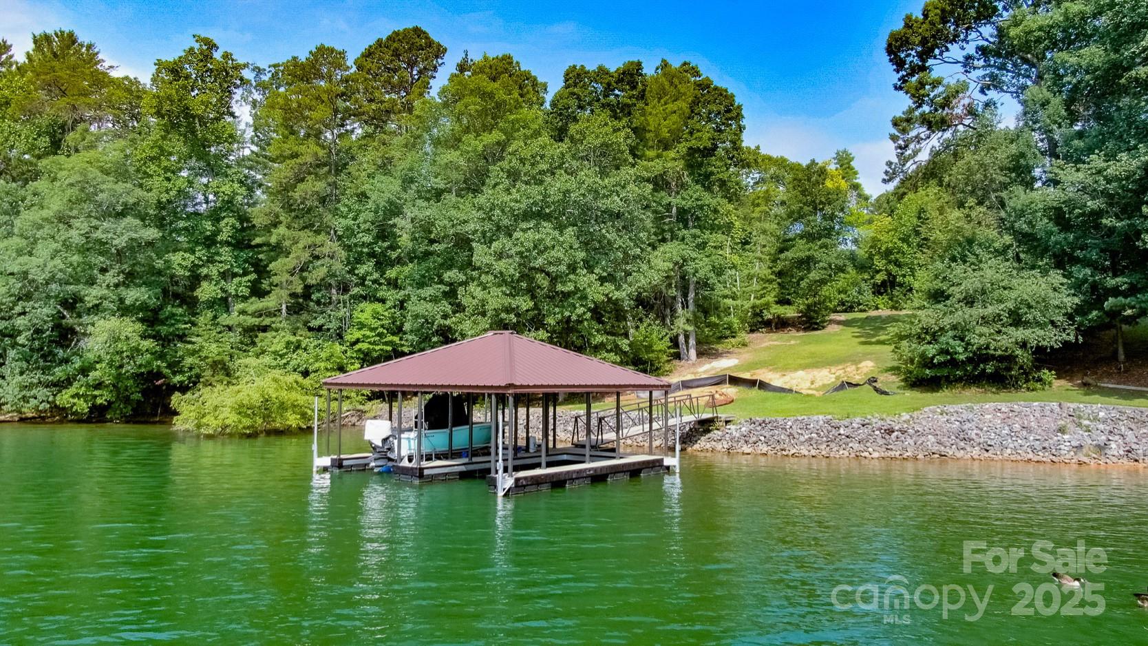 2715 Lakeridge Court