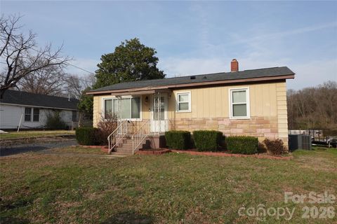 Photo of 155 Robbins Street SW, Concord, NC 28025 (MLS # 4351734)