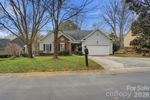 Photo of 15733 Berryfield Street, Huntersville, NC 28078 (MLS # 4359638)