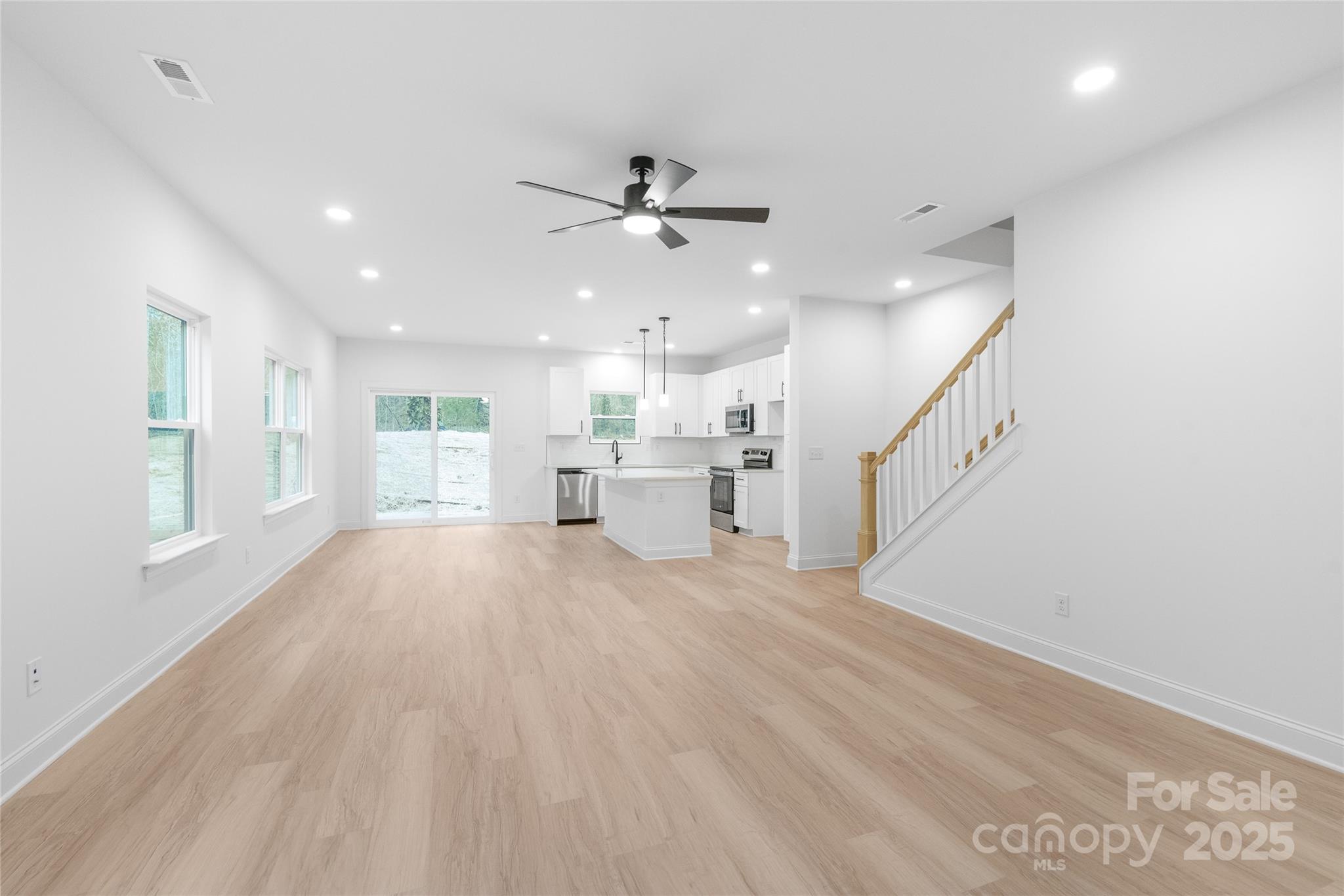 2815 New Pineola Road