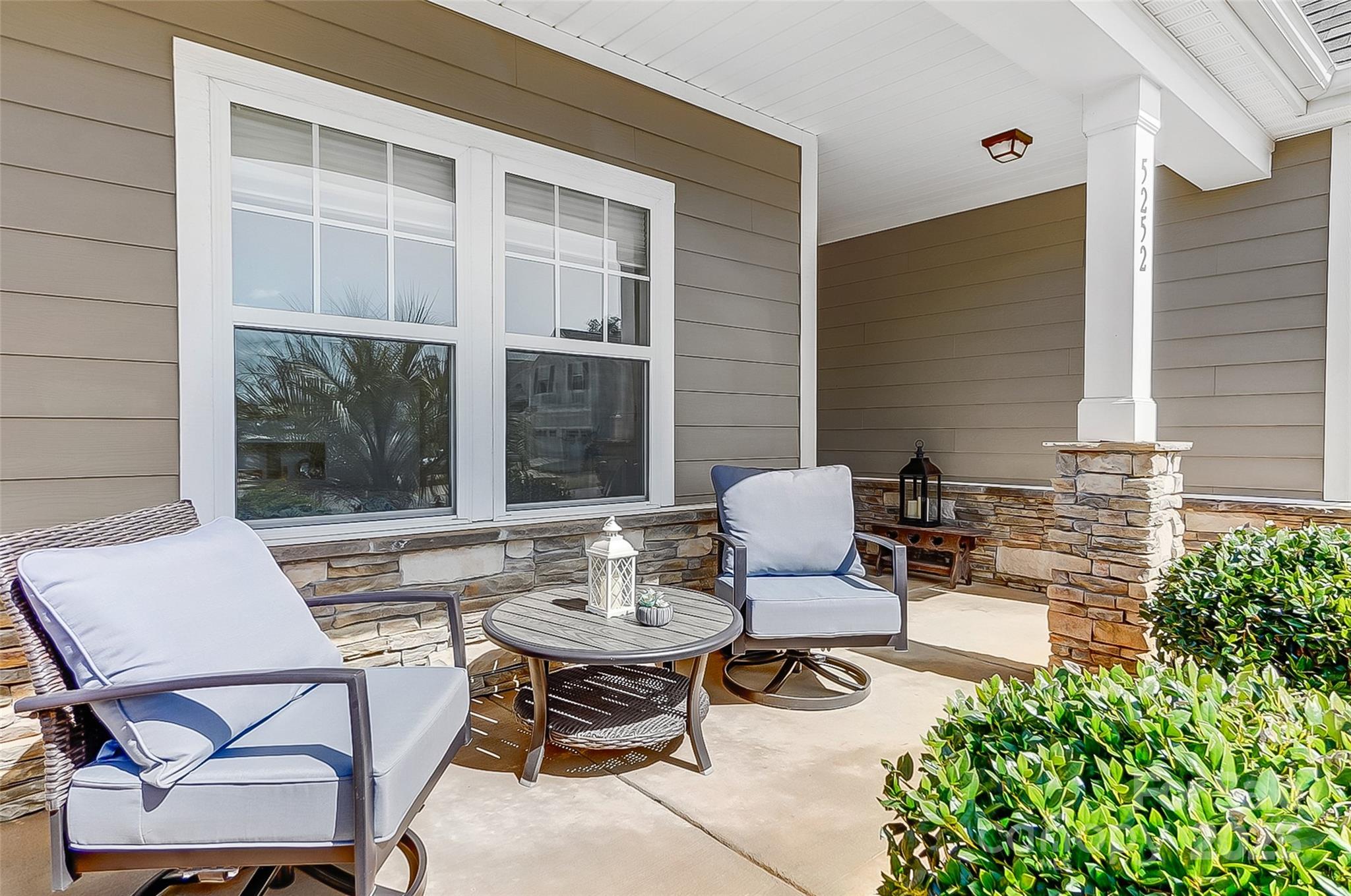 5252 Admirals Landing