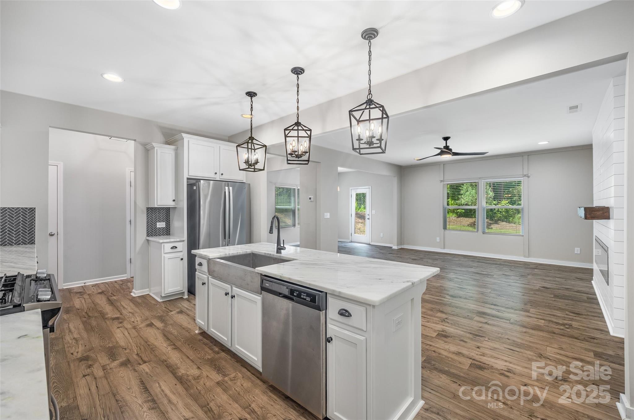 1115 Streamside Lane