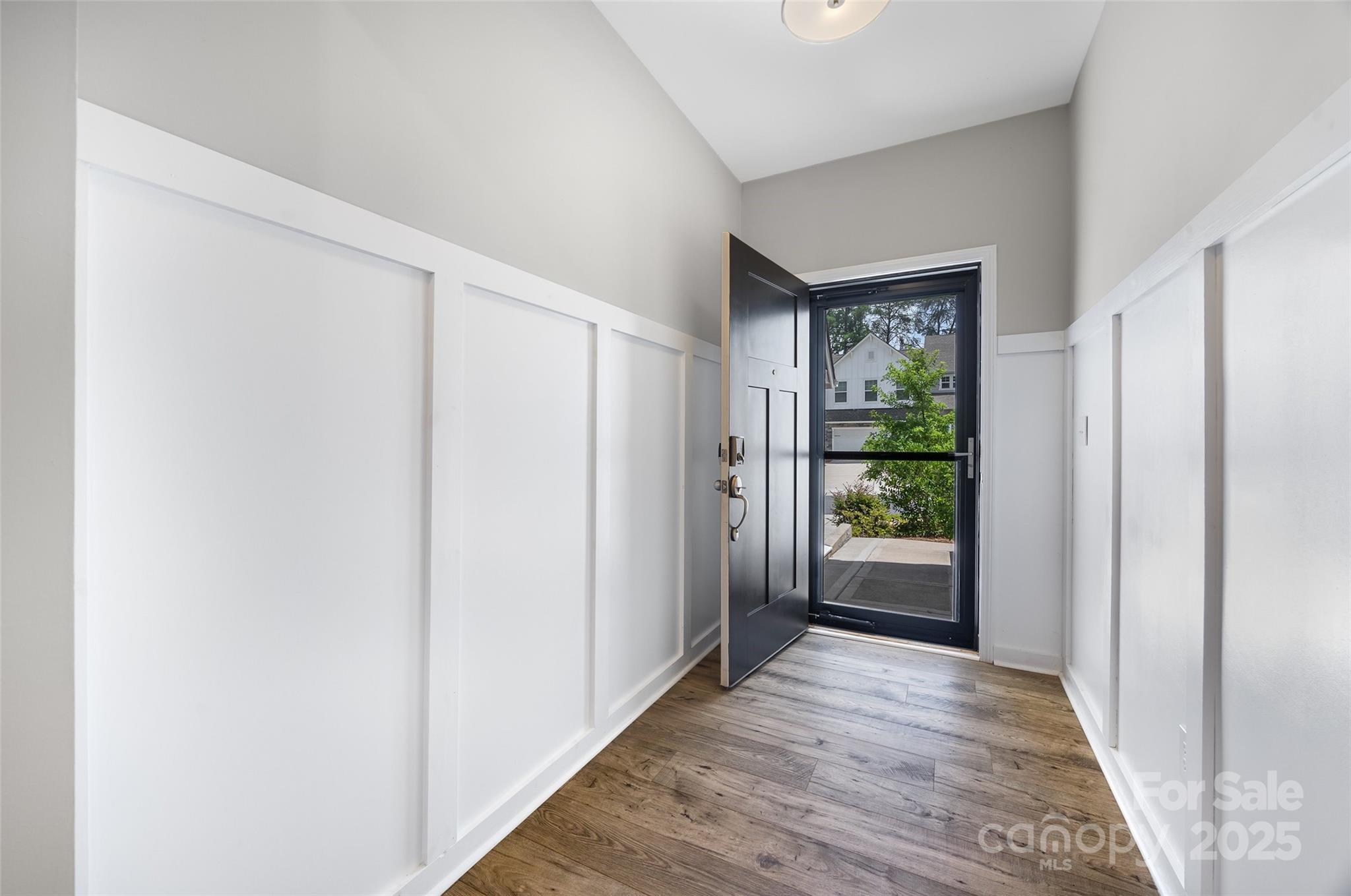 1115 Streamside Lane