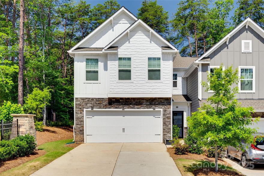 Nestled in one of York’s most sought-after lake communities, this beautifully designed home blends luxury, comfort, and lifestyle. Situated on a corner lot, this end unit offers high-end finishes, spacious living areas, and exclusive access to resort-style amenities that make every day feel like a getaway. 3 bedrooms | 2.5 bathrooms with a thoughtfully designed open-concept floor plan. Gourmet kitchen featuring granite countertops, abundance of cabinetry, large island, and stainless steel appliances – perfect for entertaining. Spacious great room with soaring ceilings, large windows, and a cozy fireplace. Enjoy access to fishing, kayaking, and paddleboarding. Walking trails, community dock, and scenic water views throughout the neighborhood. Clubhouse and pool, creating a welcoming environment for both relaxation and social connection. Peaceful, private setting with the convenience of being just minutes from shopping, dining, and recreation.