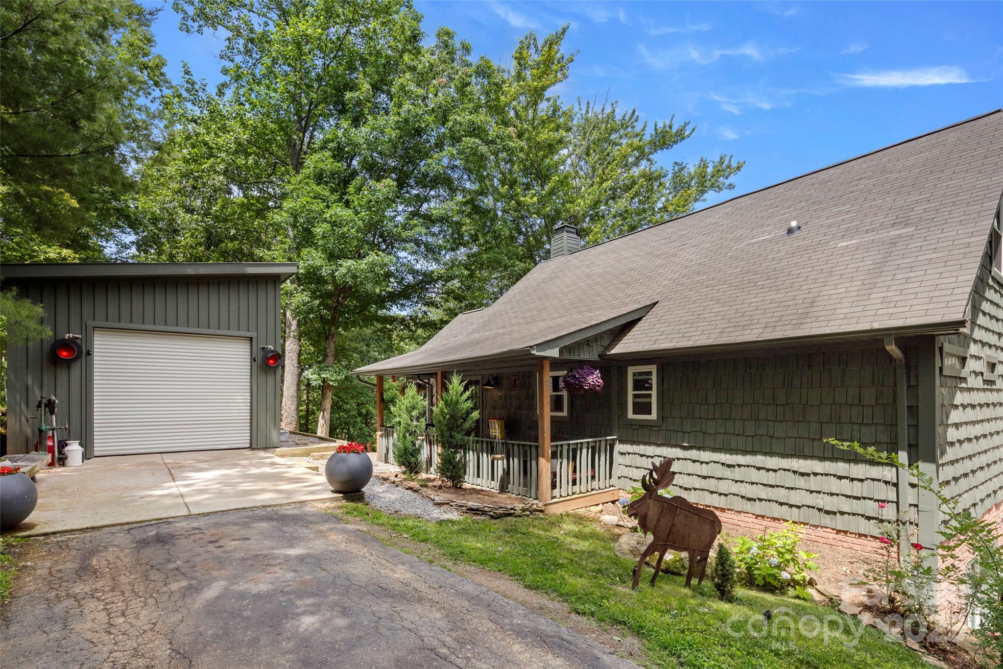 218 Hamlet Drive