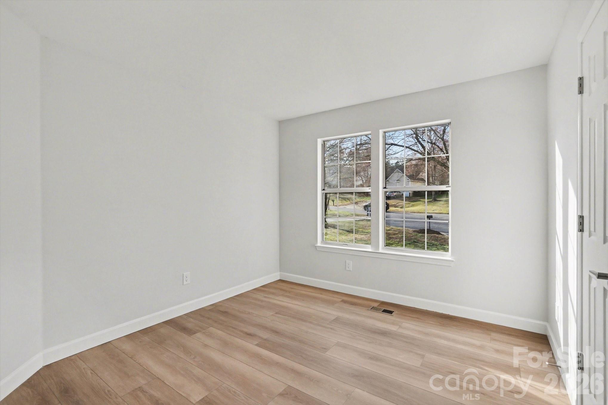 Woodside Falls - Residential