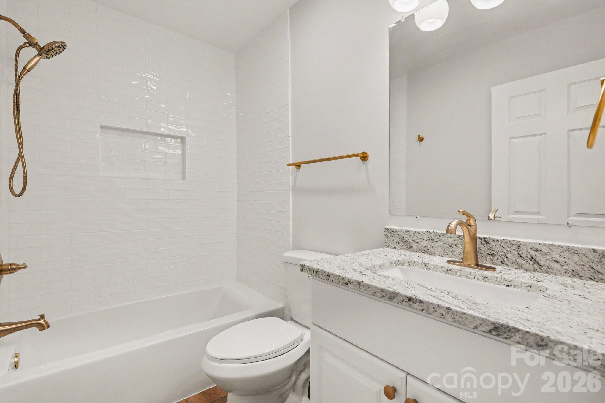 Woodside Falls - Residential