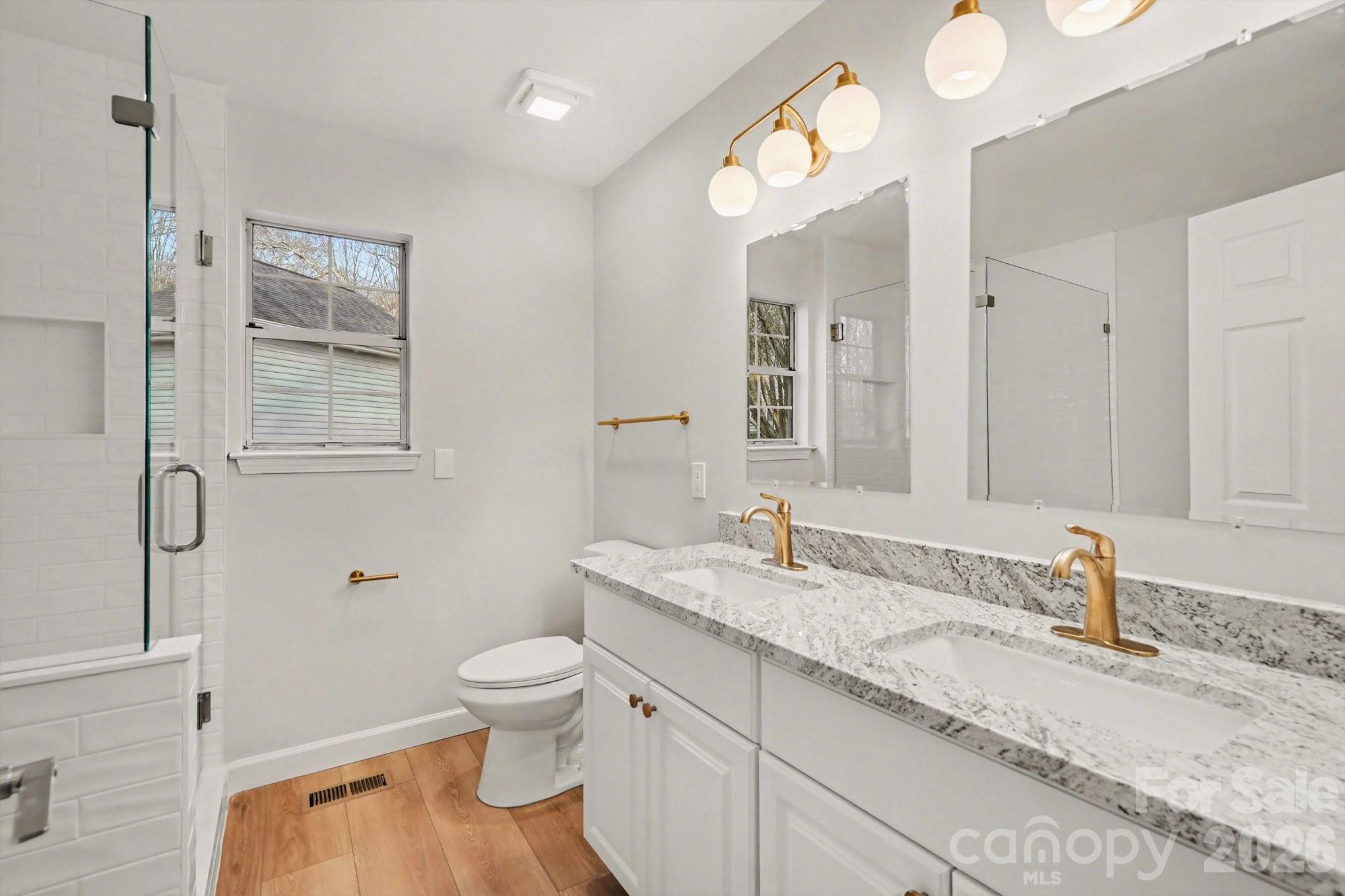 Woodside Falls - Residential