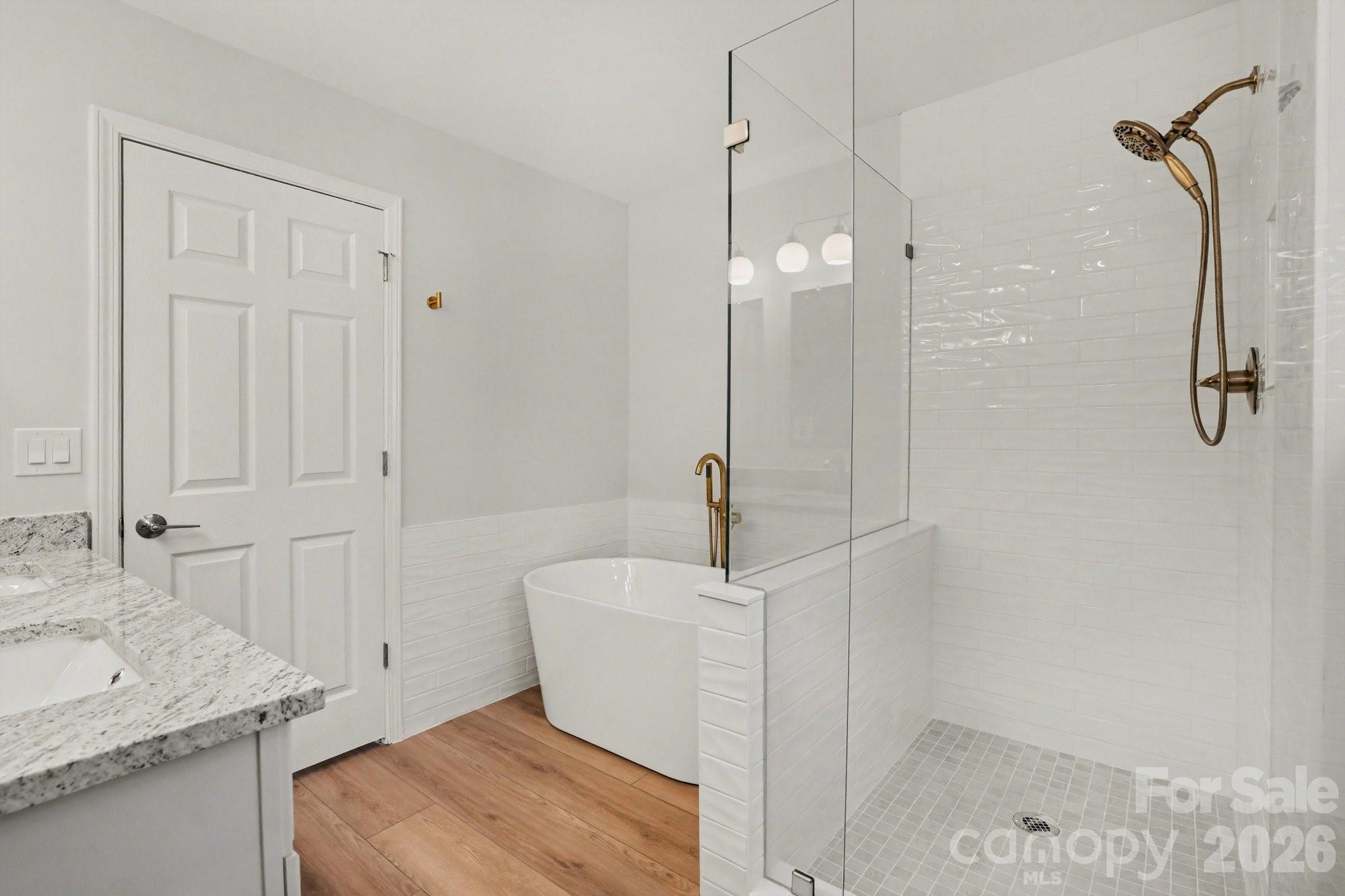 Woodside Falls - Residential