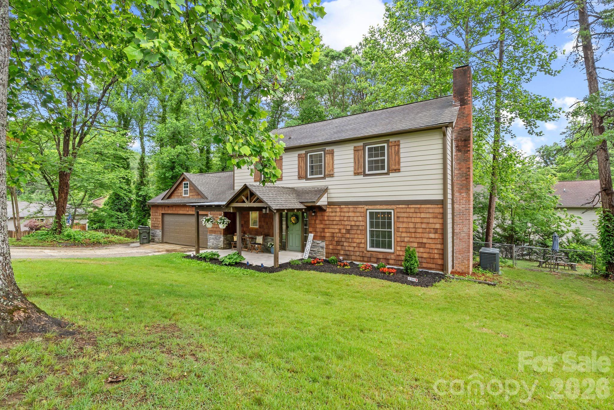 4 Beechwood Lakes Drive