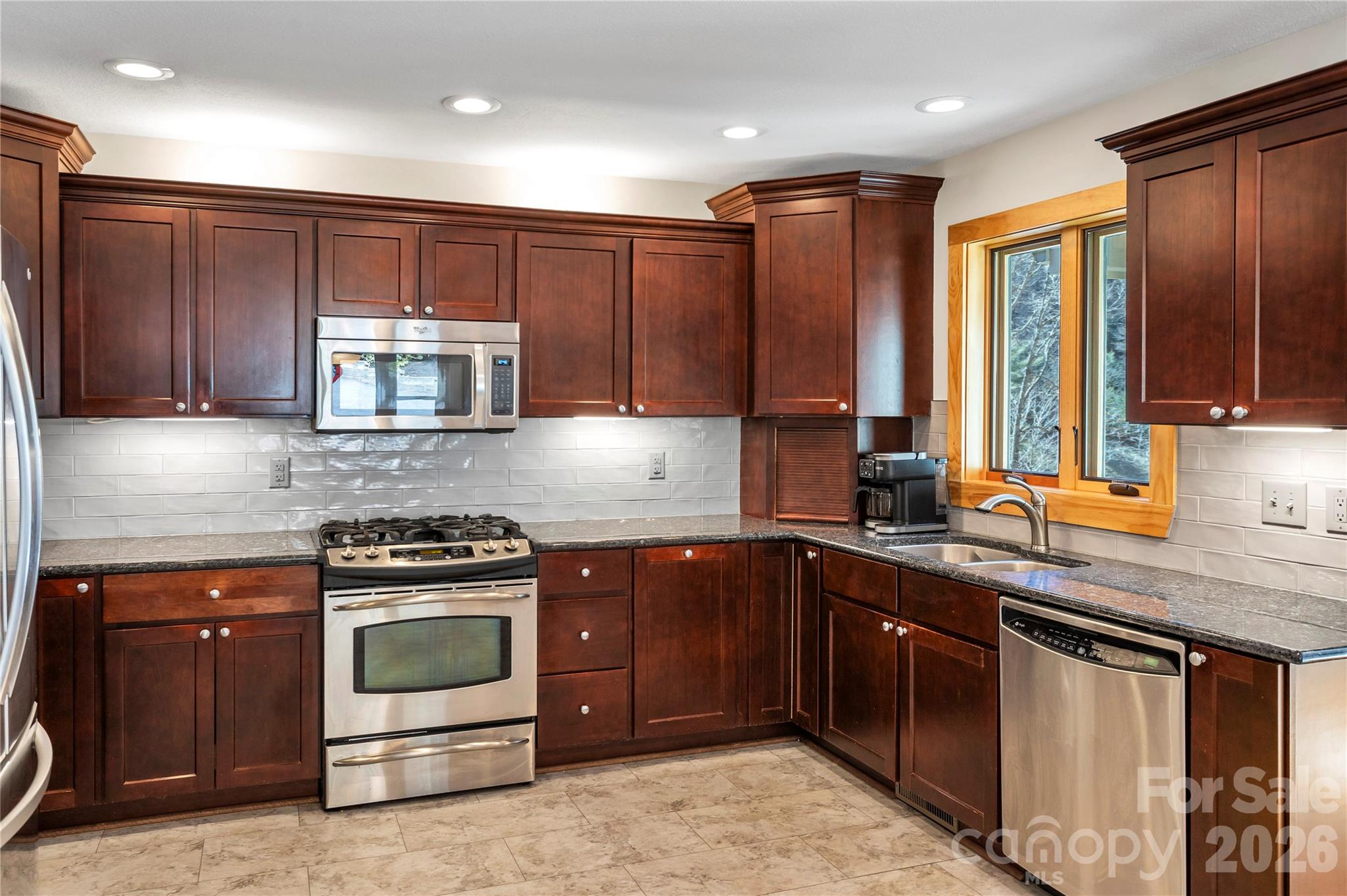 Village At The Glens - Residential