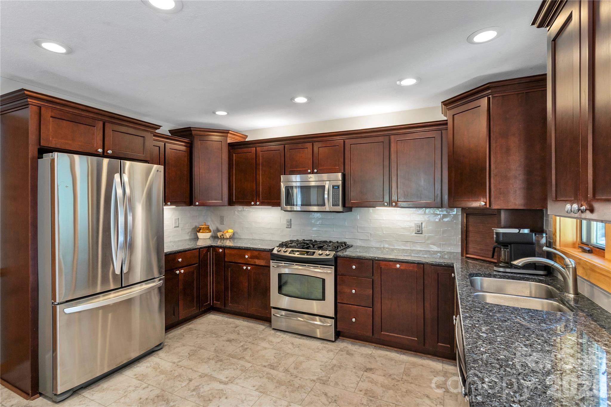 Village At The Glens - Residential