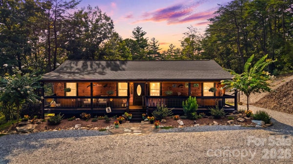 4500 WINDY HILL LN, MORGANTON, NC 28655 - Image 6f796f1d6d215480dcf4c71f7e7e74ae/2736389224