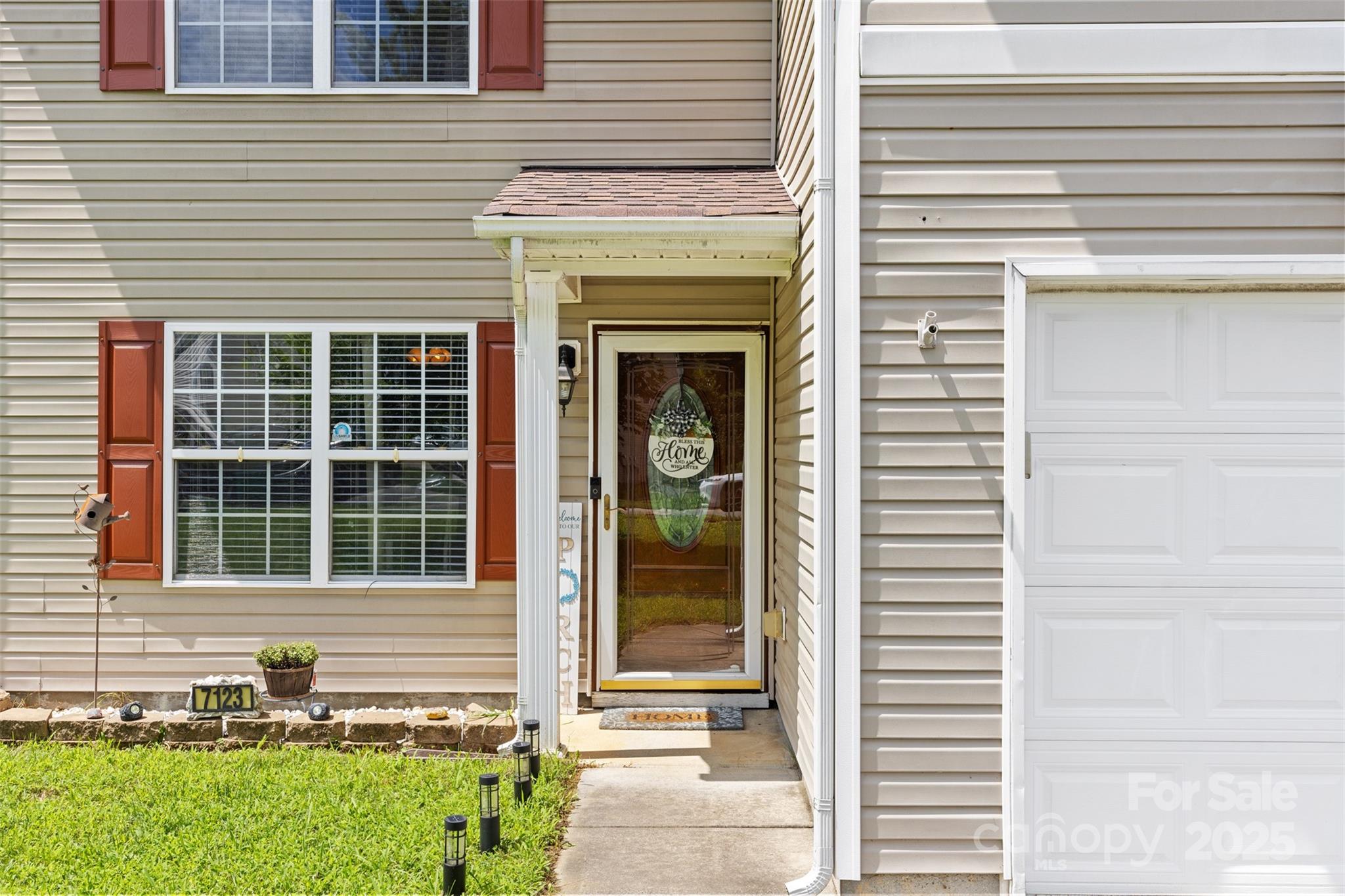 7123 Wandering Creek Drive