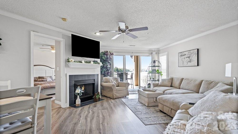 1338 Torrence Circle