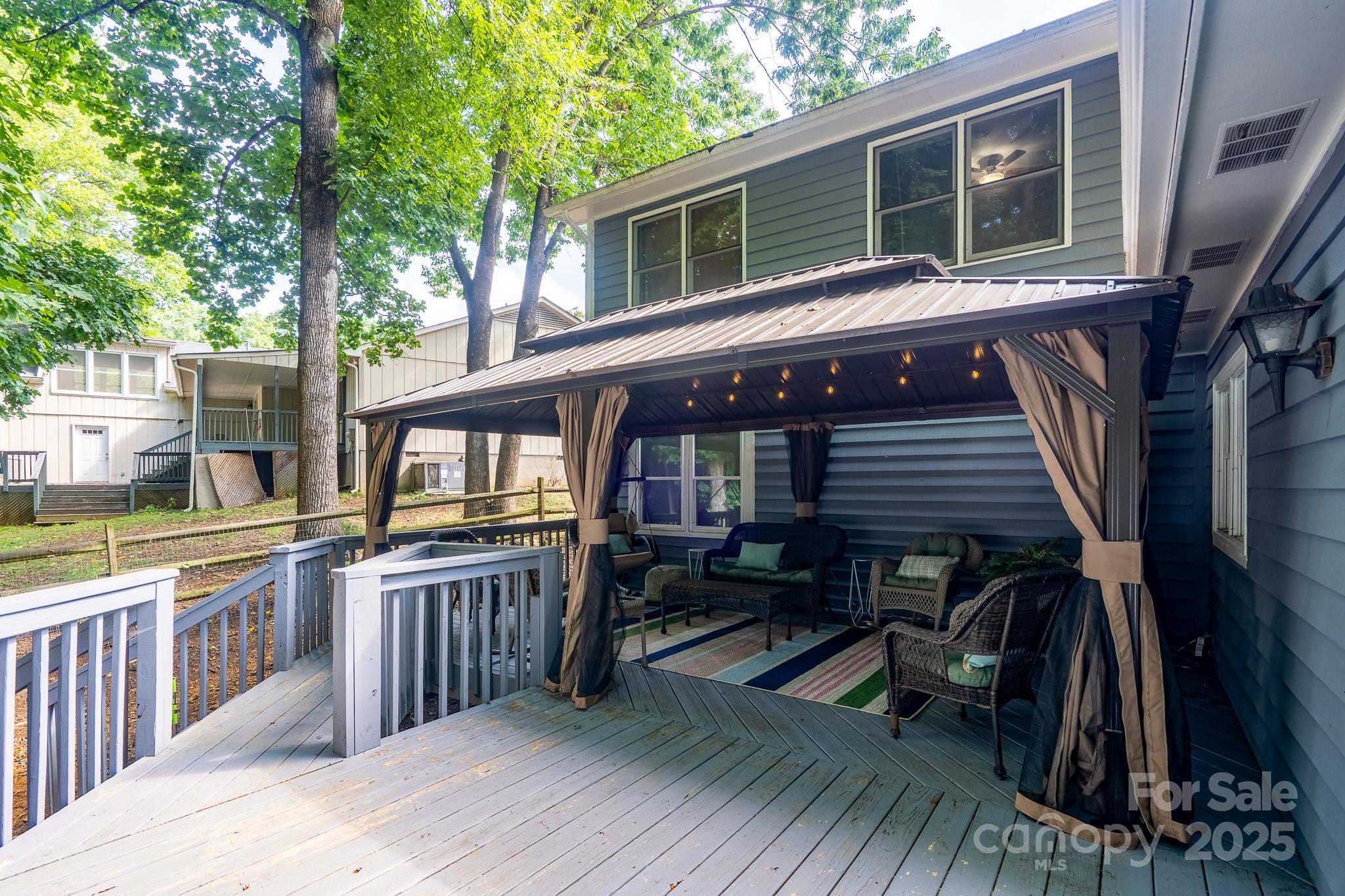 Tega Cay - Residential