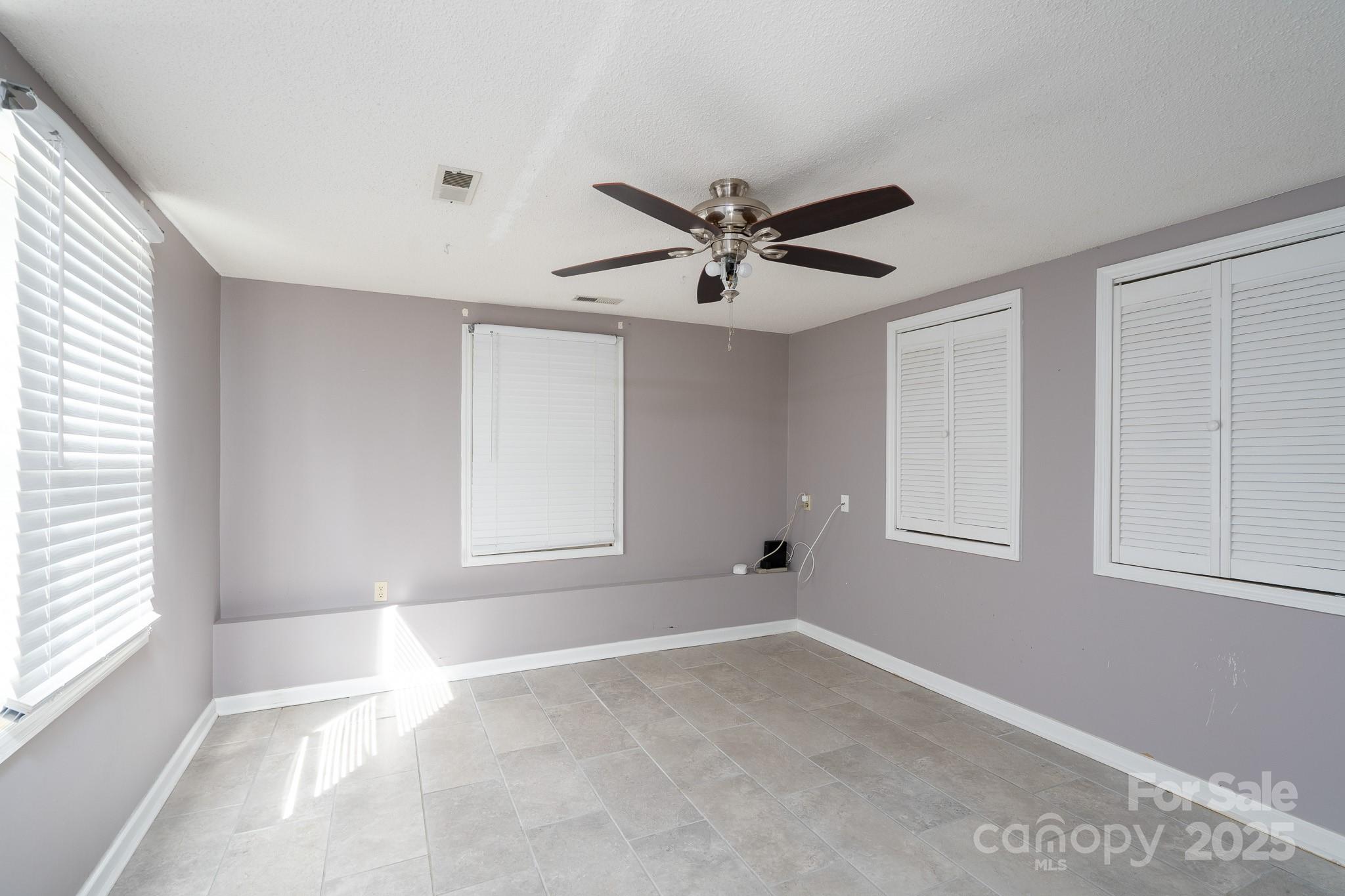 Tega Cay - Residential