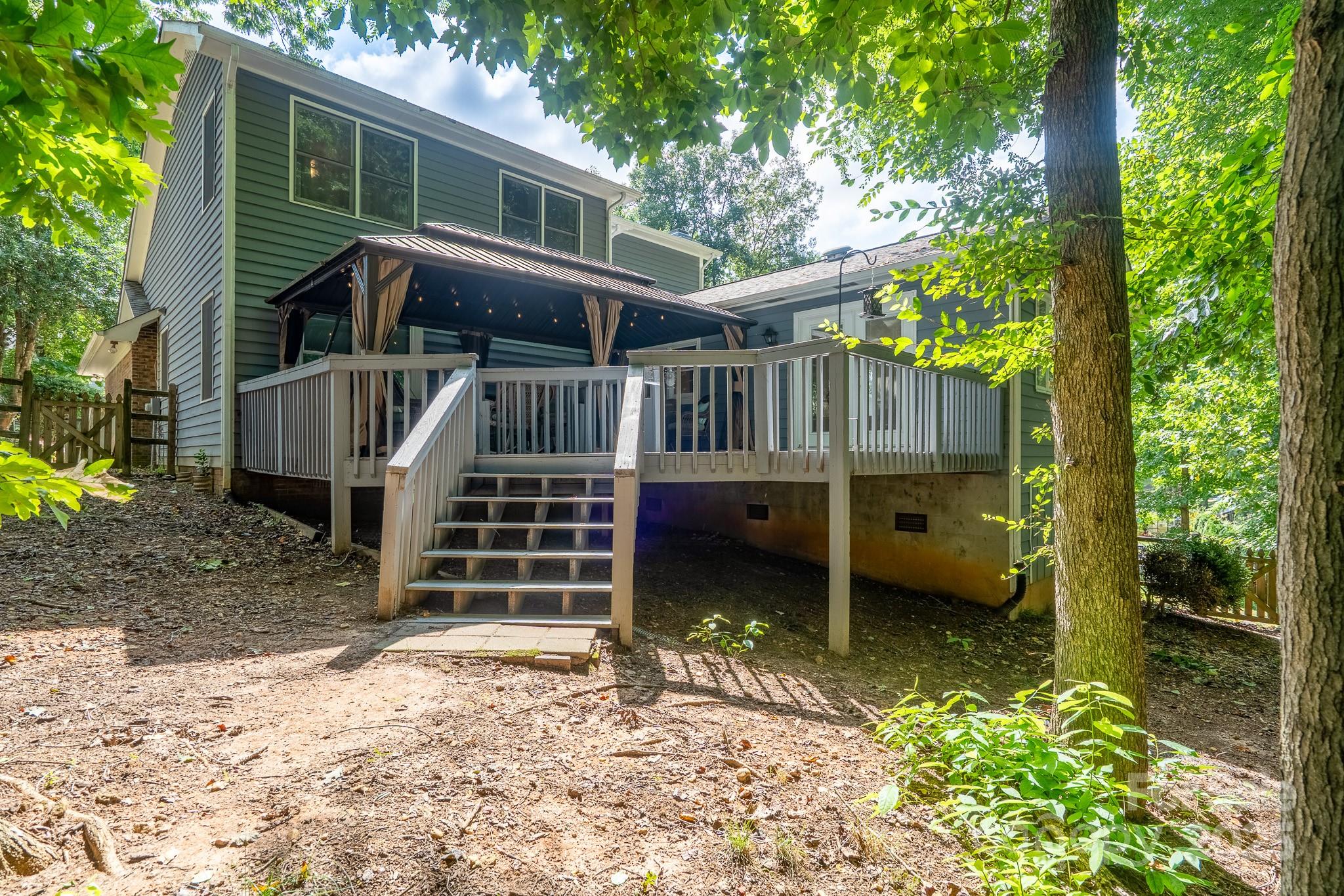 Tega Cay - Residential