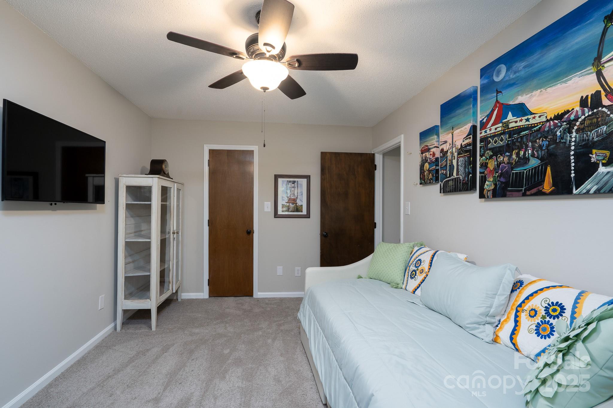 Tega Cay - Residential