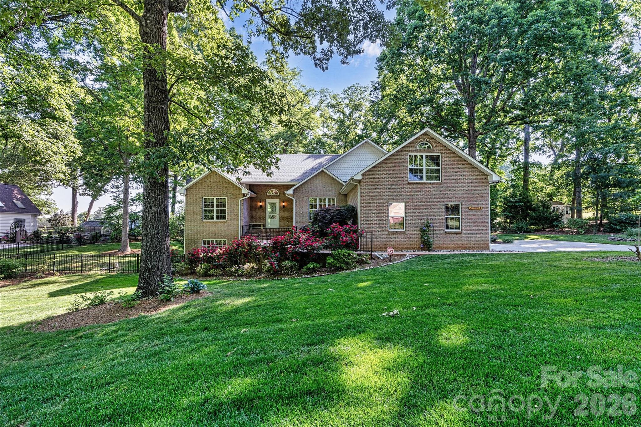 7538 Golf Course Drive S