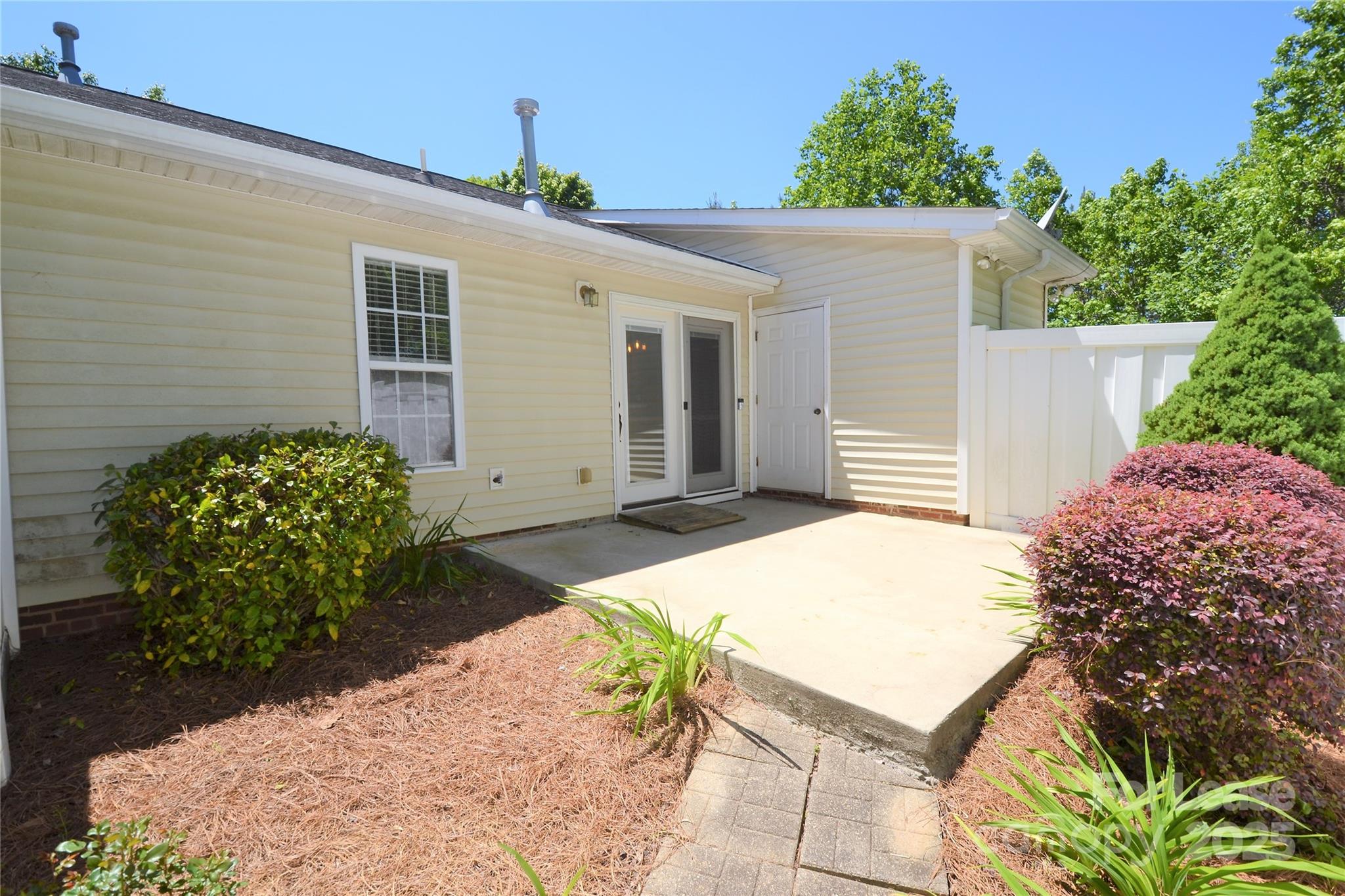 Autumn Woods - Residential Lease